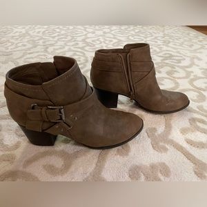 INDIGO RD Taupe Ankle Booties 7.5